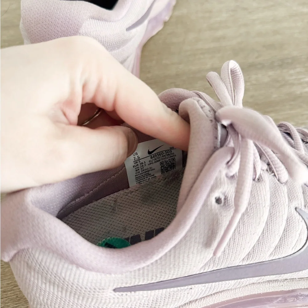 Nike Women's Air Max plum fog size 7.5